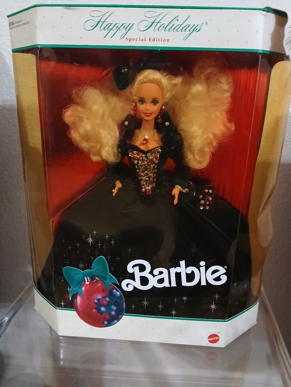 Beautiful Holiday Vintage 1991 Barbie
